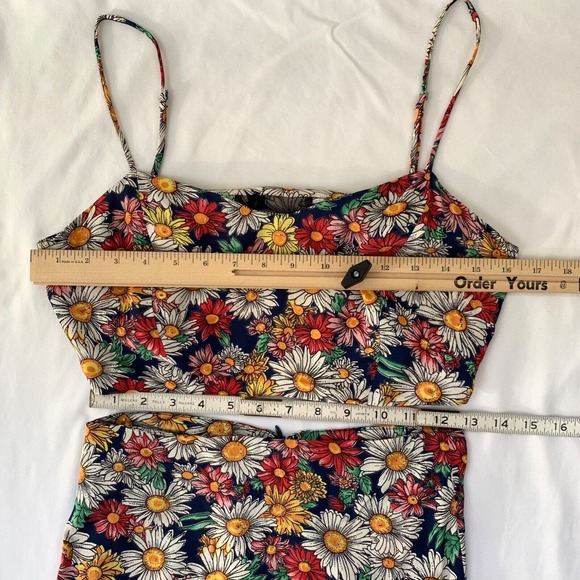 Reformation Ace Two Piece Top Skirt 2 XS Floral Midi Cropped Daisy Retro Groovy - Picture 5 of 8